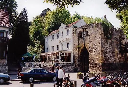 Bed & Breakfast De La Ruine 2*